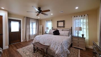 2 多间卧室、熨斗/熨衣板、WiFi、床单