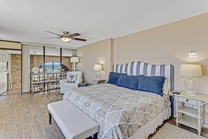 3 habitaciones, tabla de planchar con plancha, internet y ropa de cama 