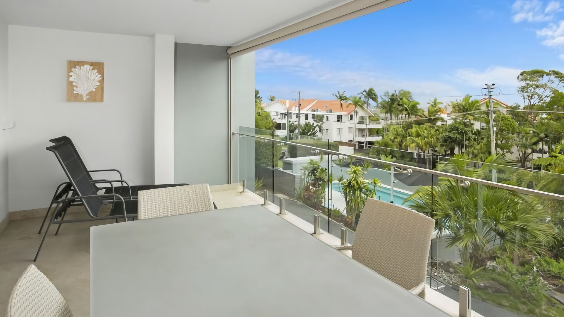 Stunning Apartment with Views of Laguna Bay - Unit 2 Taralla 16 Edgar Bennett Ave — image 2