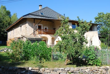 La ferme de beauté lieu de séjour dans les alpes du sud prés du lac de savines