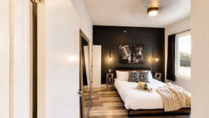 Unclassified image, 5 of 20, button - Comfortable condo near Vanderbilt with easy access to local attractions (Nashville)