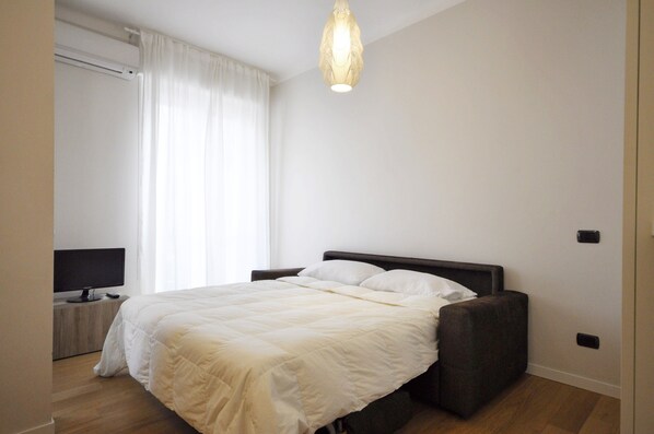 1 bedroom - Cozy studio apartment near City Life Fiera Milan (Milano)