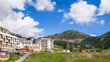 Divers