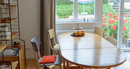 Doppelhaushälfte: Gemütlich mit großem Garten