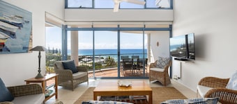 Stunning top floor Sunshine Beach Getaway Unit 7 Vista Pacific 12 Bryan Street
