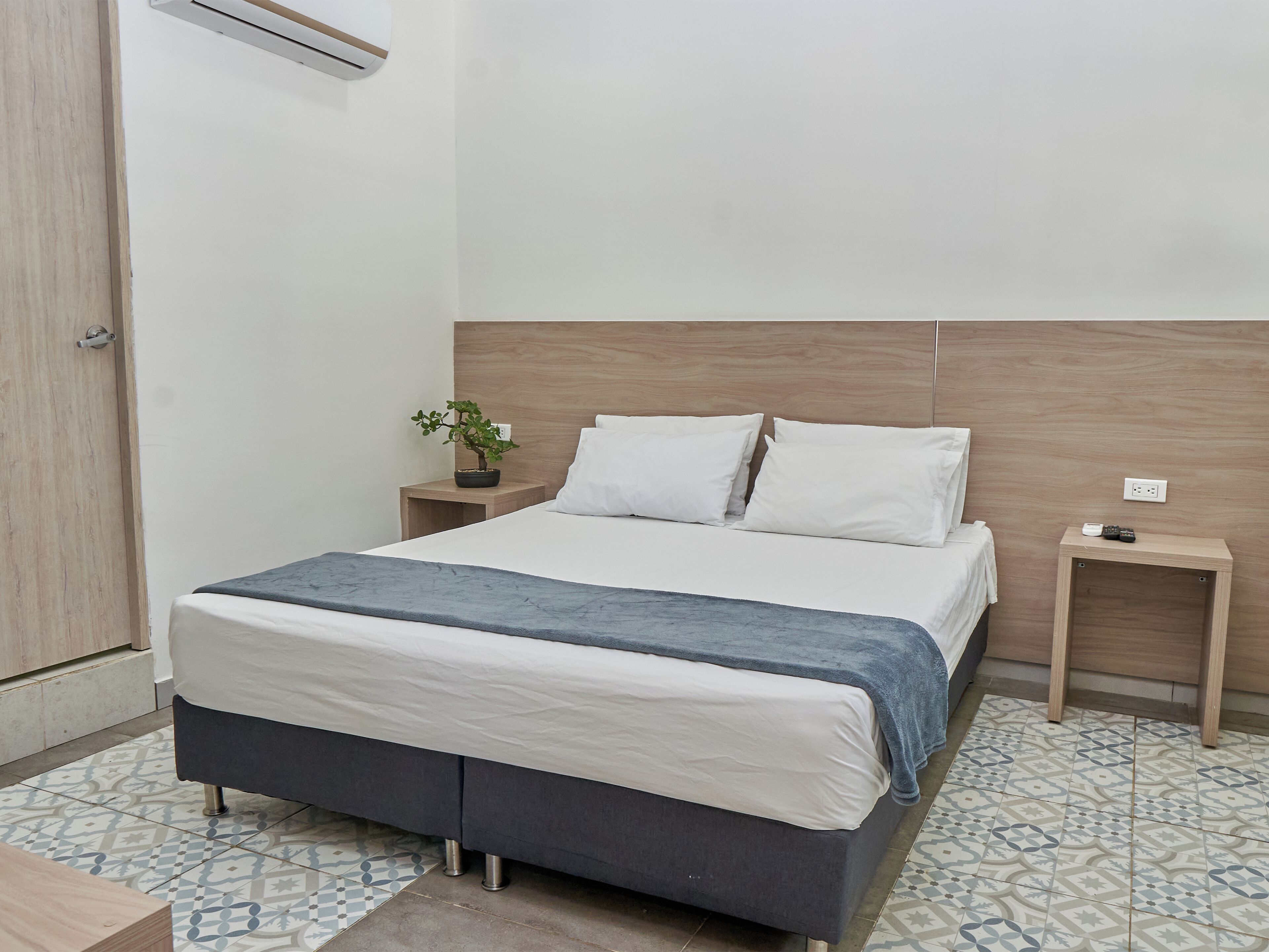 standard double room | premium bedding, desk, laptop workspace, free wifi