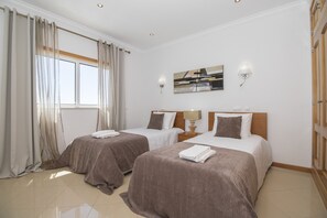 4 bedrooms, in-room safe, iron/ironing board, free WiFi