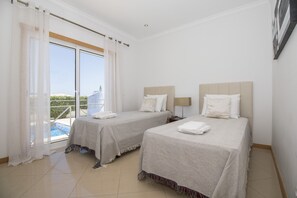 4 bedrooms, in-room safe, iron/ironing board, free WiFi