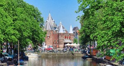 2 makuuhuoneen huoneisto - Parveke keskustassa - D