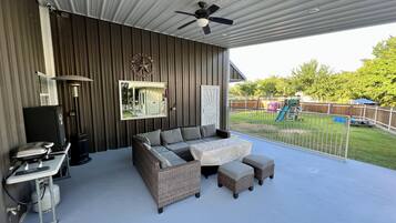 Guest Home | Terrace/patio