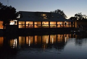 Fachada da propriedade