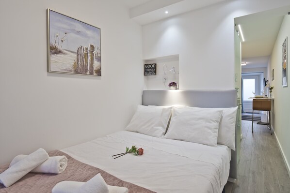 1 bedroom, iron/ironing board, free WiFi, bed sheets