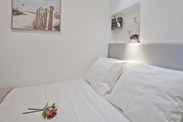 1 bedroom, iron/ironing board, free WiFi, bed sheets