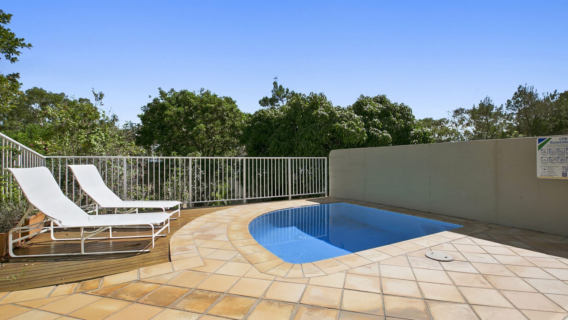 Spectacular Penthouse in Little Cove Noosa Heads - Unit 2 Cuvee 29 Allambie Rise — image 3