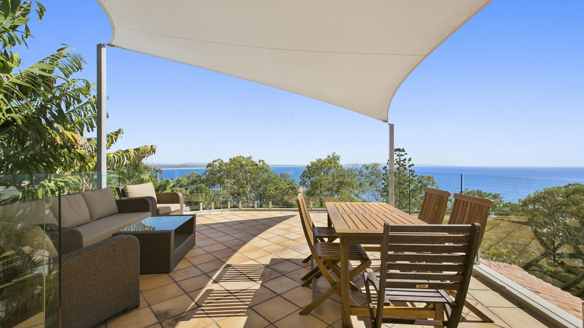 Spectacular Penthouse in Little Cove Noosa Heads - Unit 2 Cuvee 29 Allambie Rise — image 1