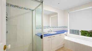 Bathtub