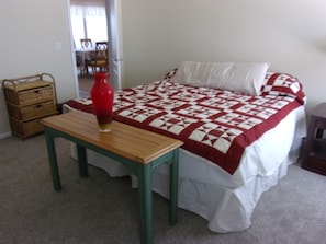 5 bedrooms, WiFi, bed sheets
