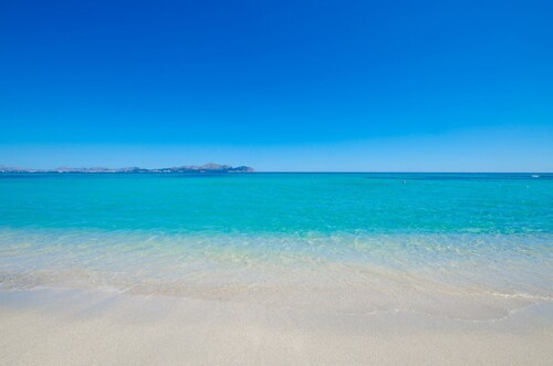 YourHouse Ronda Playa Holidays - huoneisto uima-altaalla