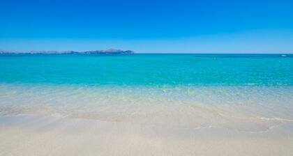 YourHouse Ronda Playa Holidays - huoneisto uima-altaalla