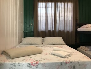 2 quartos, Wi-Fi de cortesia, roupa de cama