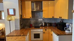 Unclassified image, 4 of 10, button - Le Portail 19 - Beautiful 2-room apartment, overlooking the slopes and the valley (LES AVANCHERS VALMOREL)