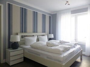 2 bedrooms, in-room safe, travel crib, WiFi