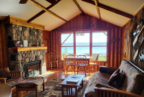 TV, fireplace, DVD player