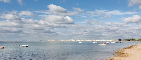 Vlak bij het strand