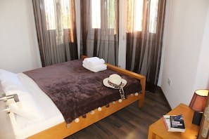 3 bedrooms, in-room safe, iron/ironing board, WiFi - Comfortable villa Elina near  the sea (Pernera, Protaras)