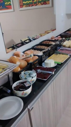 自助早餐