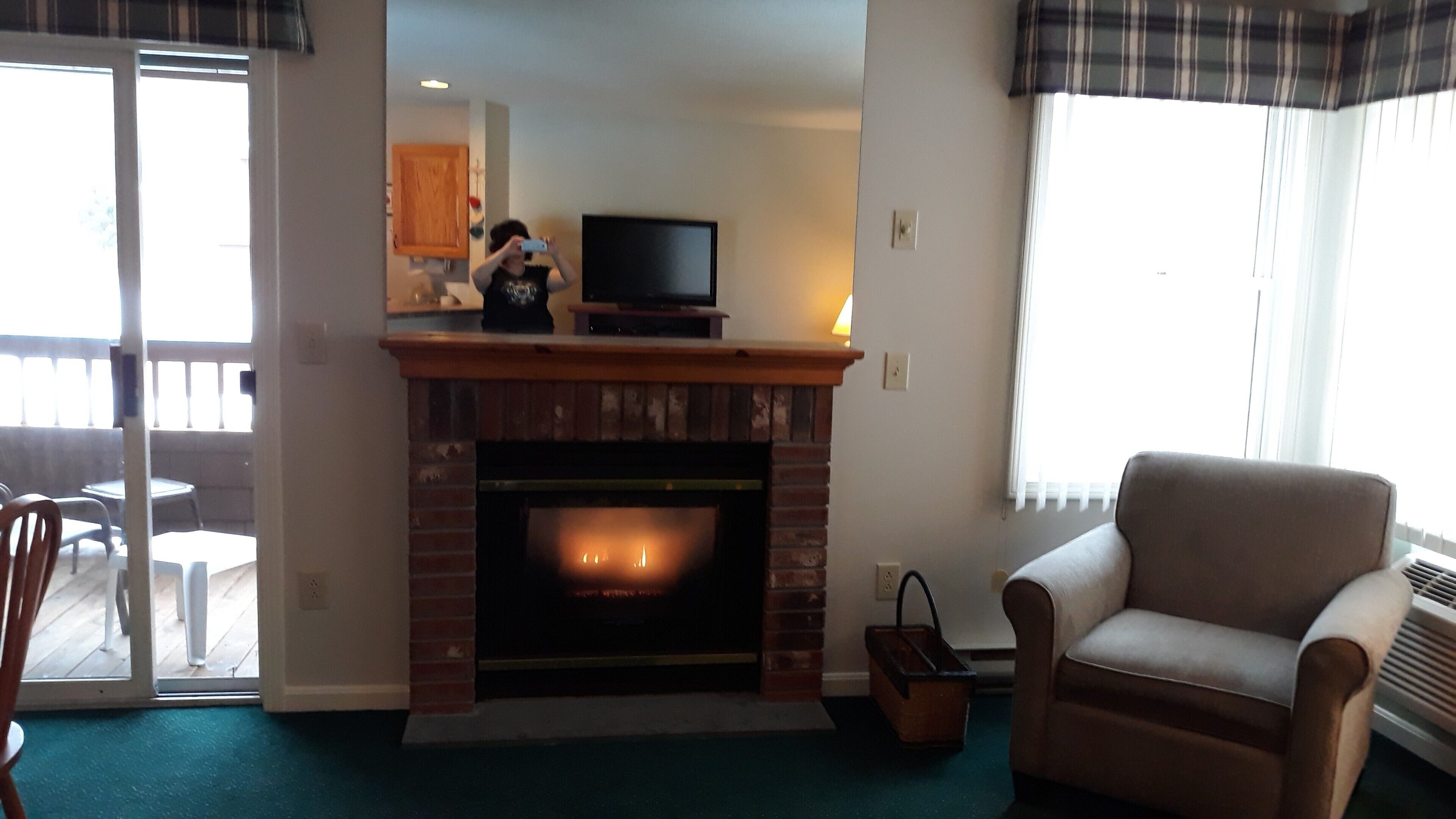 TV, fireplace, DVD player, ping pong