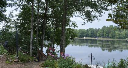 Lakeside Gardens, New Waterfront Property, 1100 sq. ft, 2 Bed, 1 Bath Sleeps 6