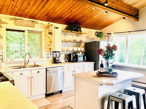 Lovely 3br/2ba Hideaway! Great for Groups & Families! Inlet & Denali Views