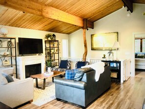 TV, fireplace, video games, DVD player