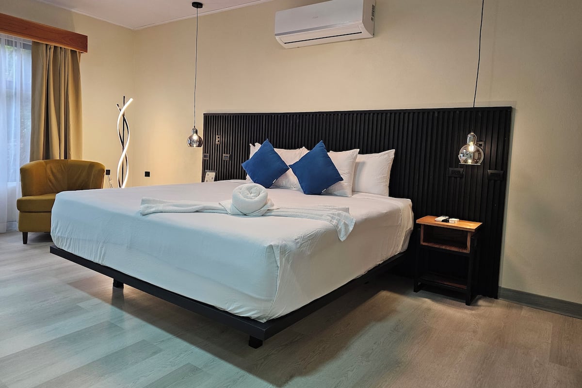 Egyptian cotton sheets, premium bedding, down duvets