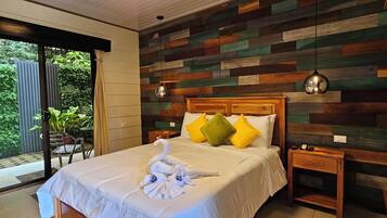 Junior Room, Terrace, Mountainside | Sábanas de algodón egipcio, ropa de cama de alta calidad y edredón