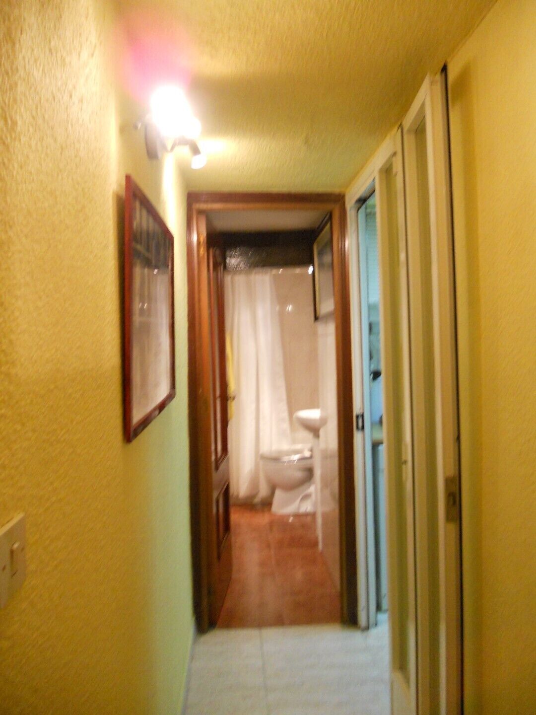 Ensemble douche/baignoire, serviettes fournies