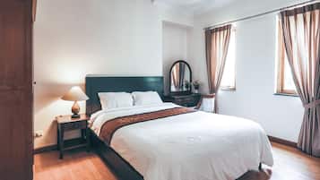2 chambres, coffres-forts dans les chambres, fer et planche Ă repasser