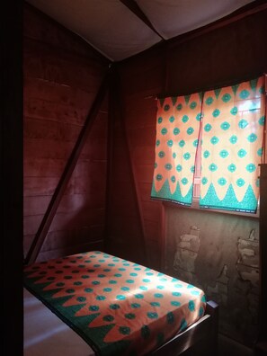 2 chambres, fer et planche Ă repasser, literie fournie