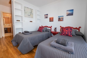 1 bedroom, in-room safe, iron/ironing board, WiFi