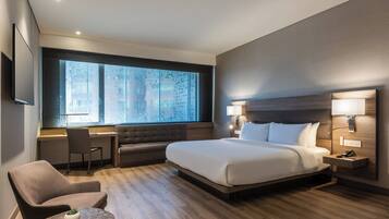 Grand Room, 1 King Bed