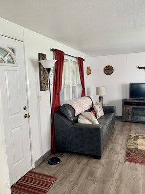 Smart TV, fireplace, DVD player, books - Views, Central AC, Location and Solitude (Irwin)