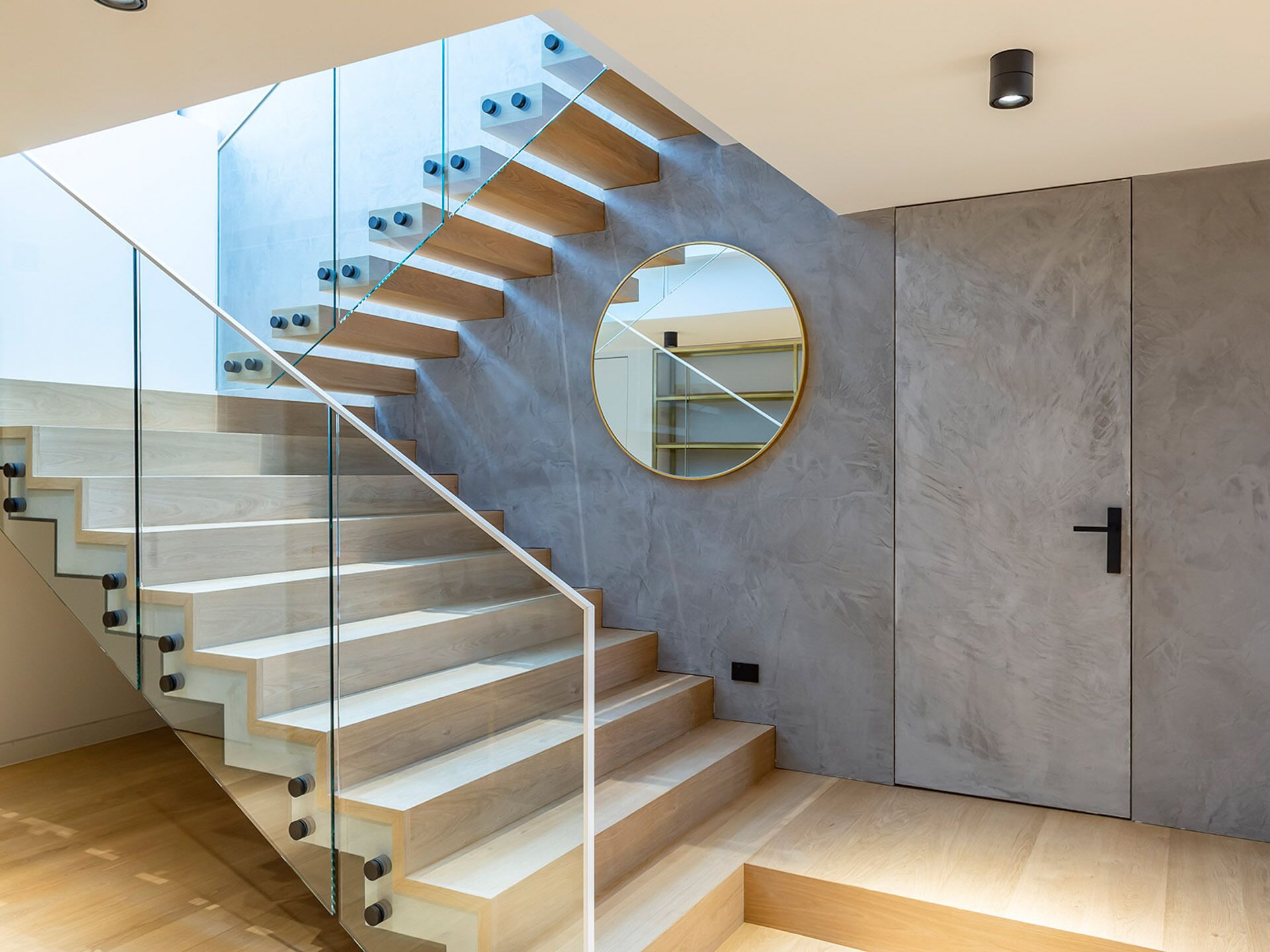 Stunning Penthouse with uninterrupted ocean views and Bondi Beach. — image 15