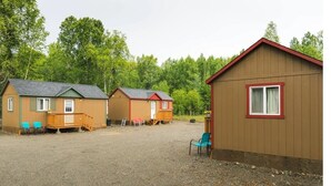 Exterior - Cache Cabins (Talkeetna)
