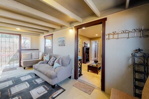 Smart TV, DVD player, books, music library