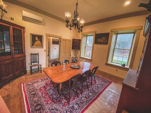 تناول الطعام