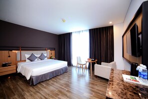 Minibar, in-room safe, desk, blackout drapes - Dragon Style Hotel (Sam Son)