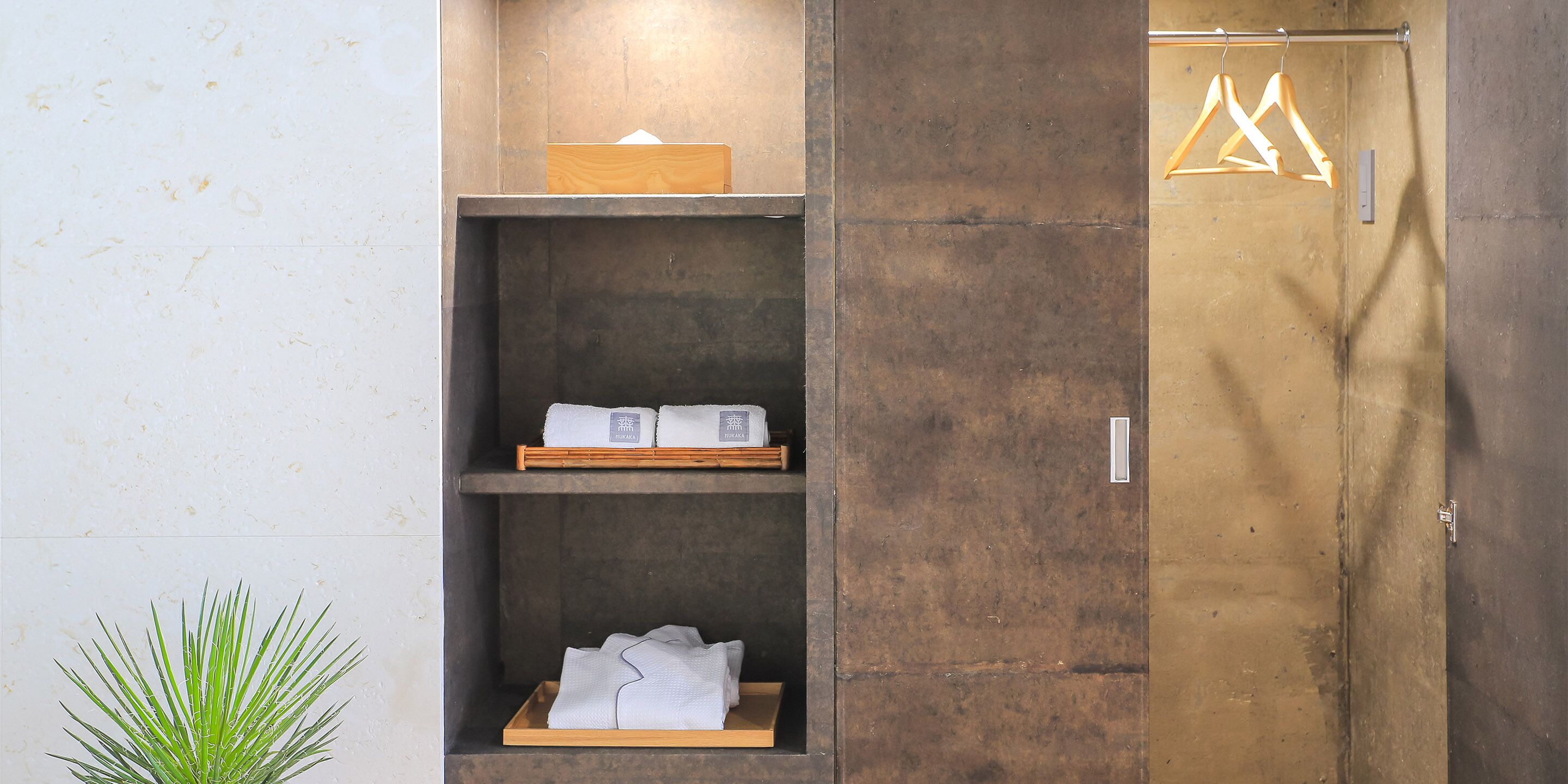 1 habitación, cortinas blackout, wifi gratis y ropa de cama 