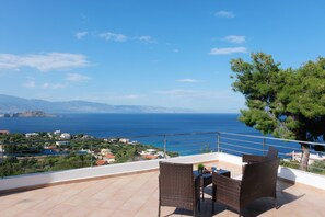 Unclassified image, 2 of 27, button - Sea view amoni  (Sofiko)