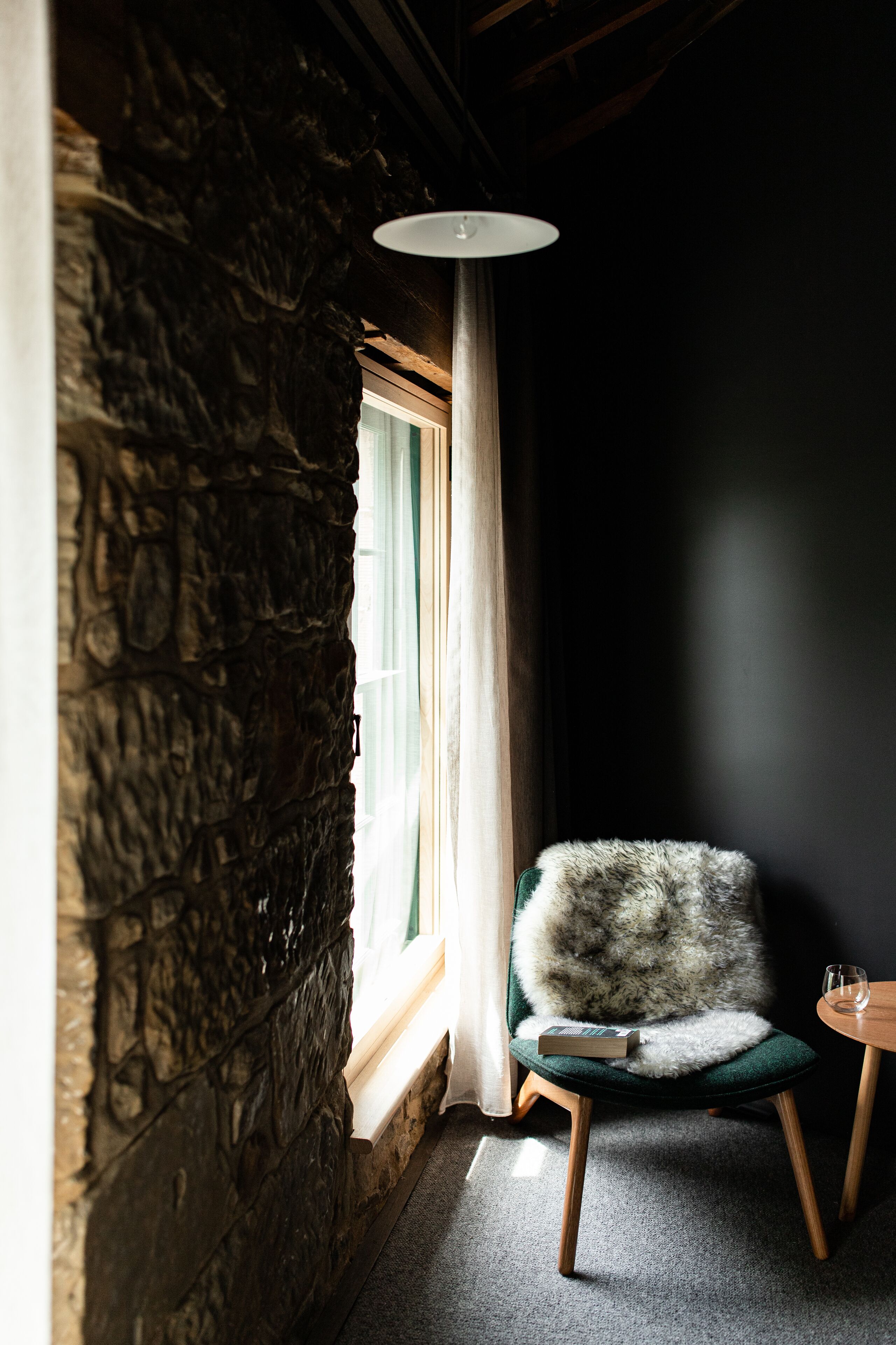 grove | living area | 42-inch lcd tv with cable channels, tv, ipod dock